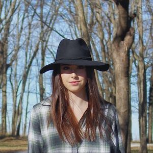 Meet your Posher, Paris